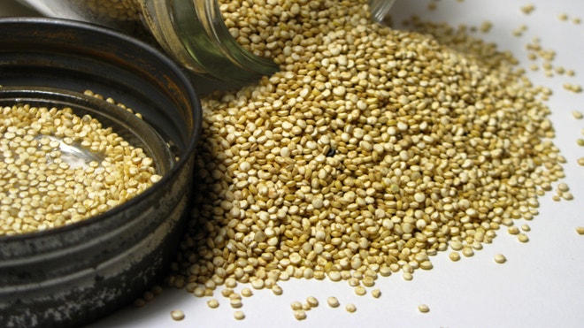 quinoa seeds.jpg